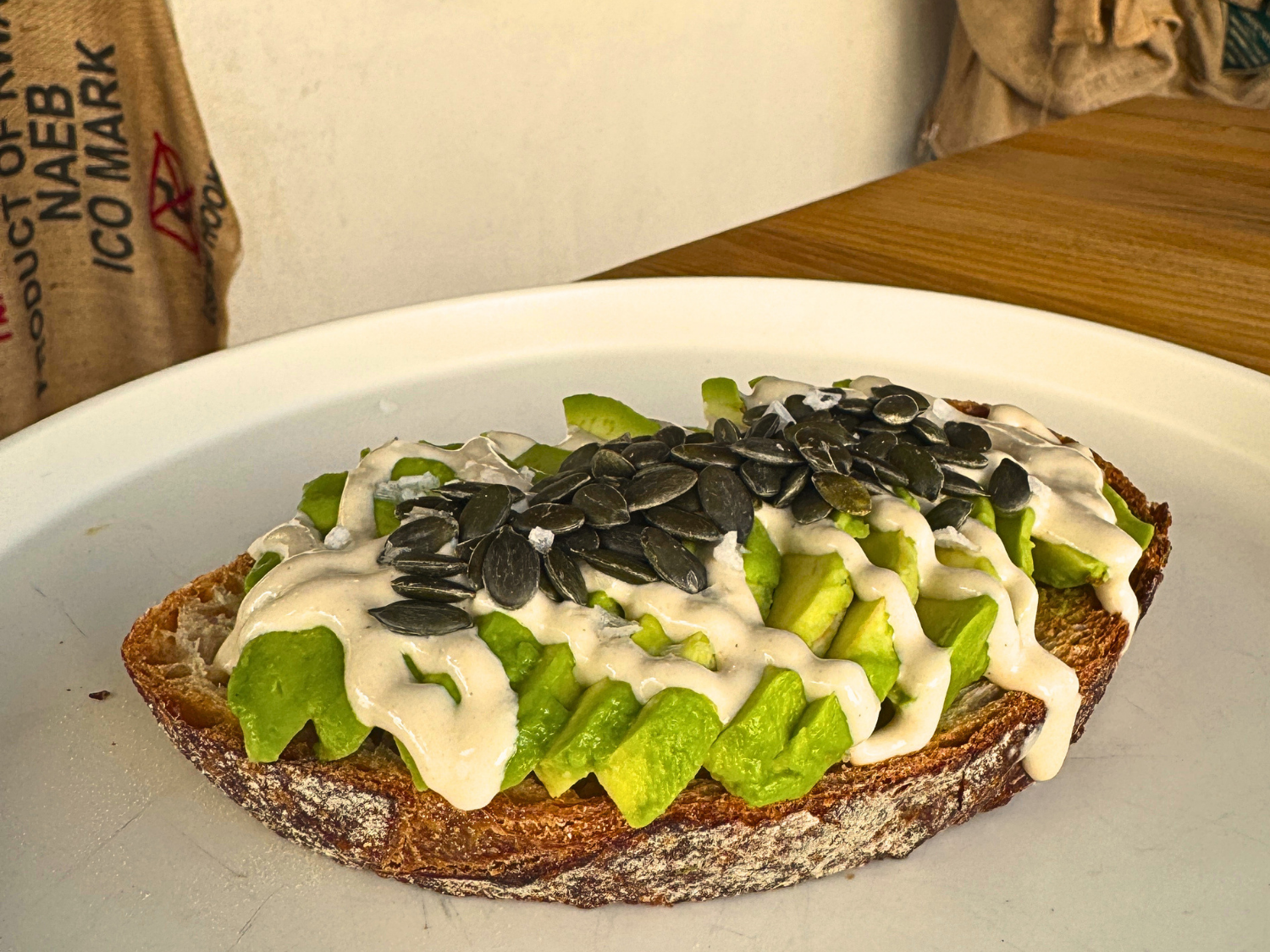 Tostada de aguacate